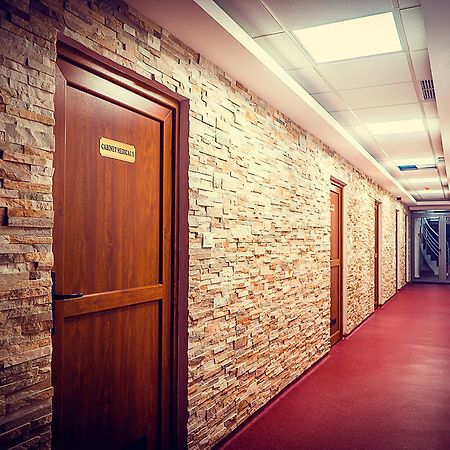 Perla Hotel Slănic-Moldova Dış mekan fotoğraf