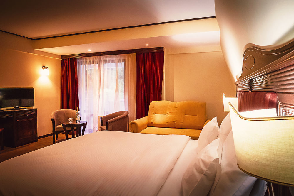 Perla Hotel Slănic-Moldova Dış mekan fotoğraf